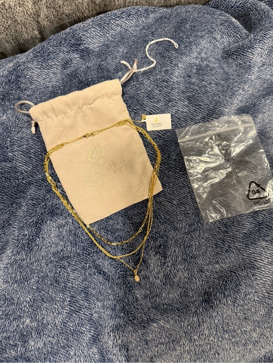 Kendra Scott Jewelry - Kendra Scott Gold Mini Elisa Triple Strand NWT